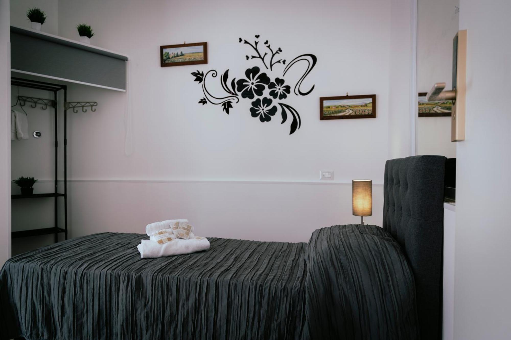 Guesthouse Aurora A.E. Roma Esterno foto